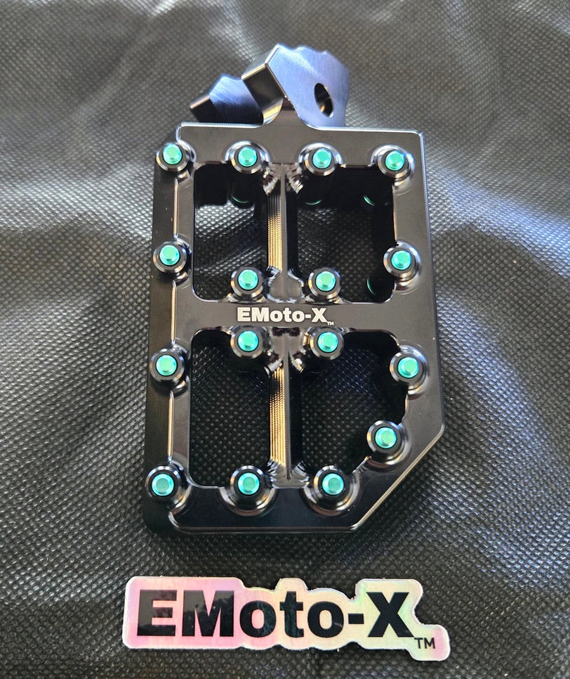 EMoto-X Racing Color Titanium Peg Replacement Pins For All EMoto-X Pegs 32 Count