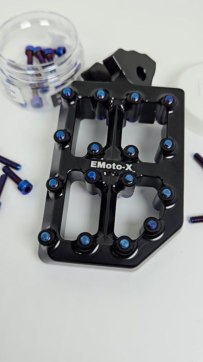 EMoto-X Racing Color Titanium Peg Replacement Pins For All EMoto-X Pegs 32 Count