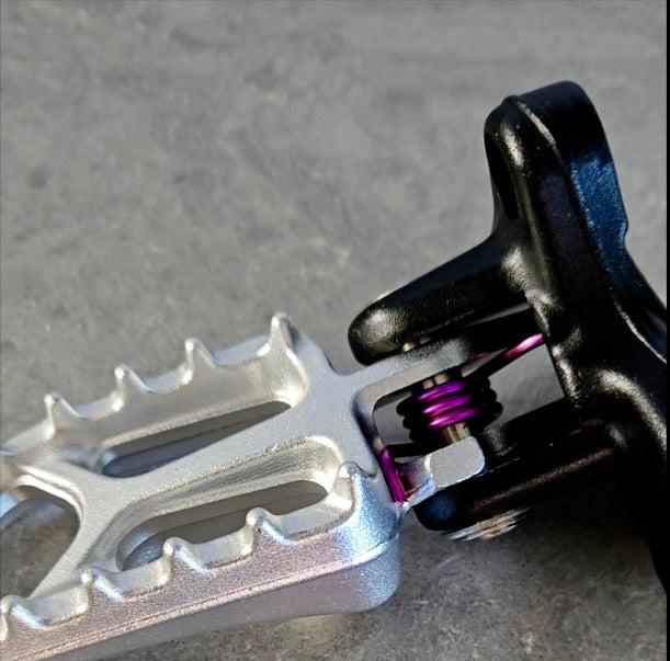 EMoto-X Titanium Peg Spring Set Surron Ultra Bee All